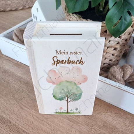 Sparbuch aus Holz mit Motiv Baum und Wolke